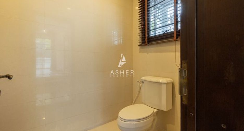 For rent 4 bedrooms house in Sathon, Bangkok