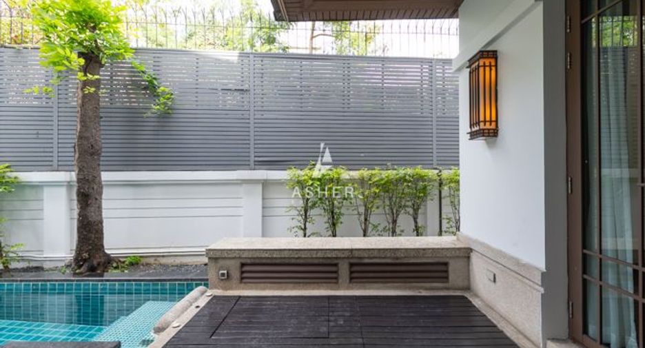 For rent 4 bedrooms house in Sathon, Bangkok