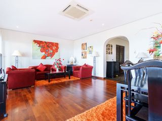 For sale 2 bed apartment in Hua Hin, Prachuap Khiri Khan