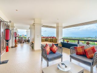 For sale 2 bed apartment in Hua Hin, Prachuap Khiri Khan