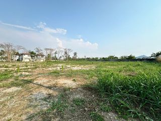 Terreno en venta en Mueang Chon Buri, Chonburi
