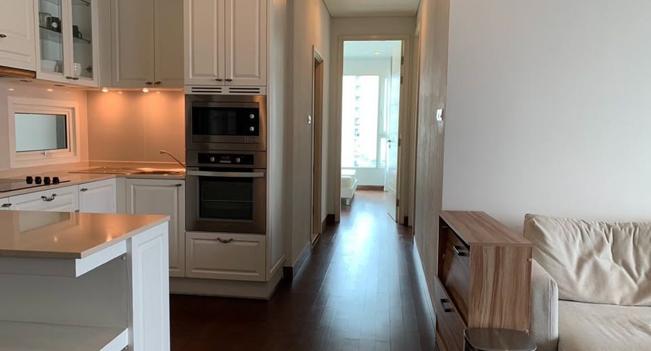 For rent 4 Beds condo in Watthana, Bangkok
