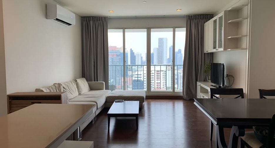 For rent 4 Beds condo in Watthana, Bangkok