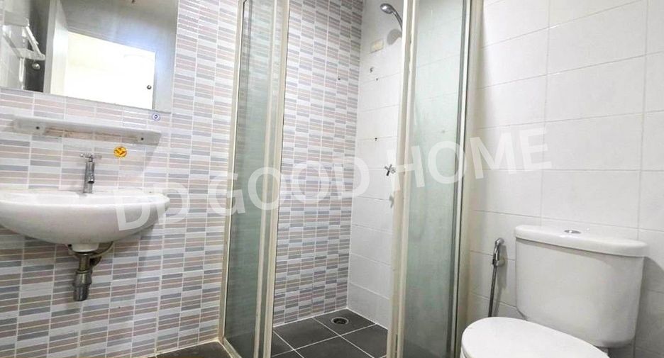 For sale 3 bedrooms townhouse in Thung Khru, Bangkok