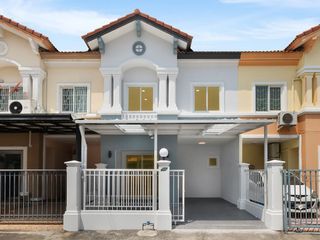For sale 3 bed townhouse in Don Mueang, Bangkok