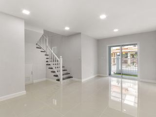 For sale 3 bed townhouse in Don Mueang, Bangkok