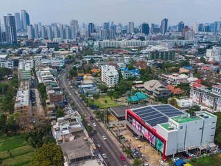 For sale retail Space in Huai Khwang, Bangkok