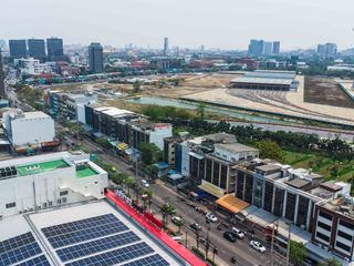 For sale retail Space in Huai Khwang, Bangkok