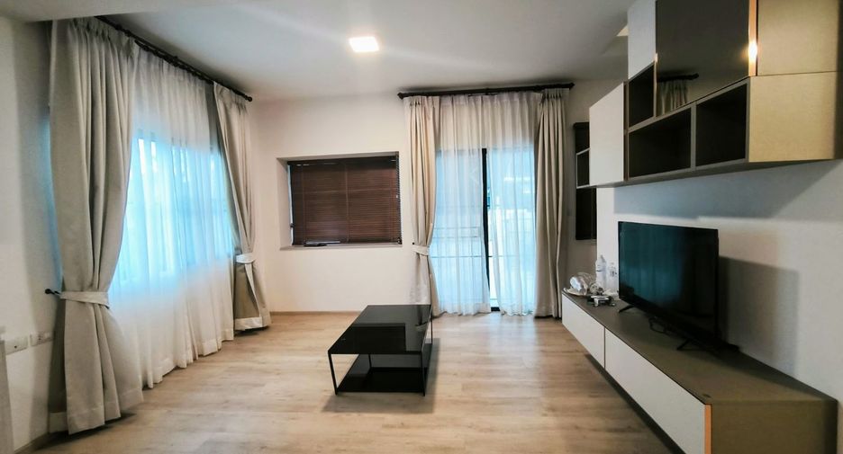 For rent 2 bedrooms townhouse in Bang Phli, Samut Prakan