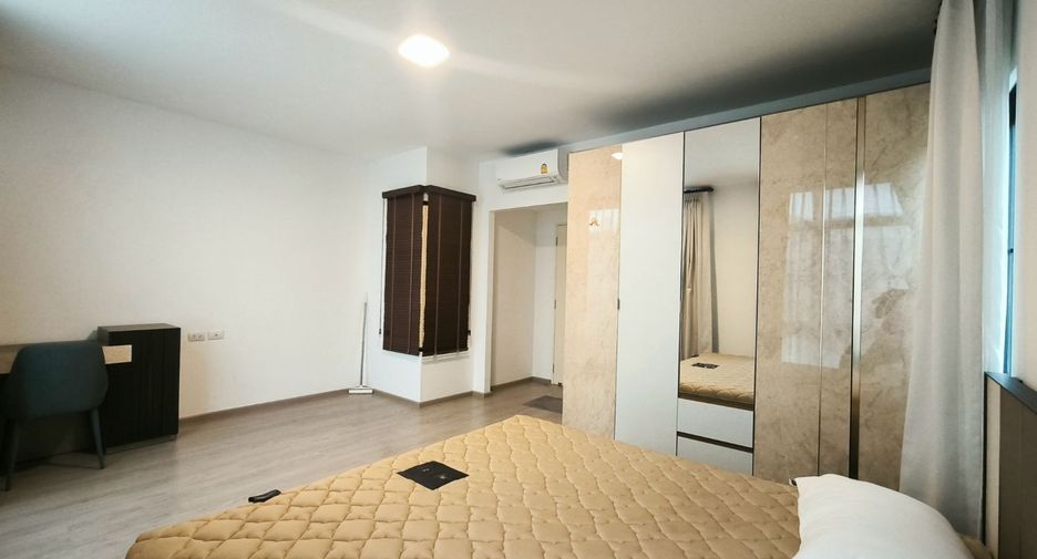 For rent 2 bedrooms townhouse in Bang Phli, Samut Prakan