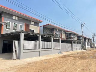 For rent 4 Beds warehouse in Lam Luk Ka, Pathum Thani