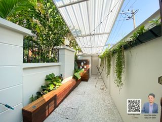 For sale 1 bed townhouse in Phaya Thai, Bangkok