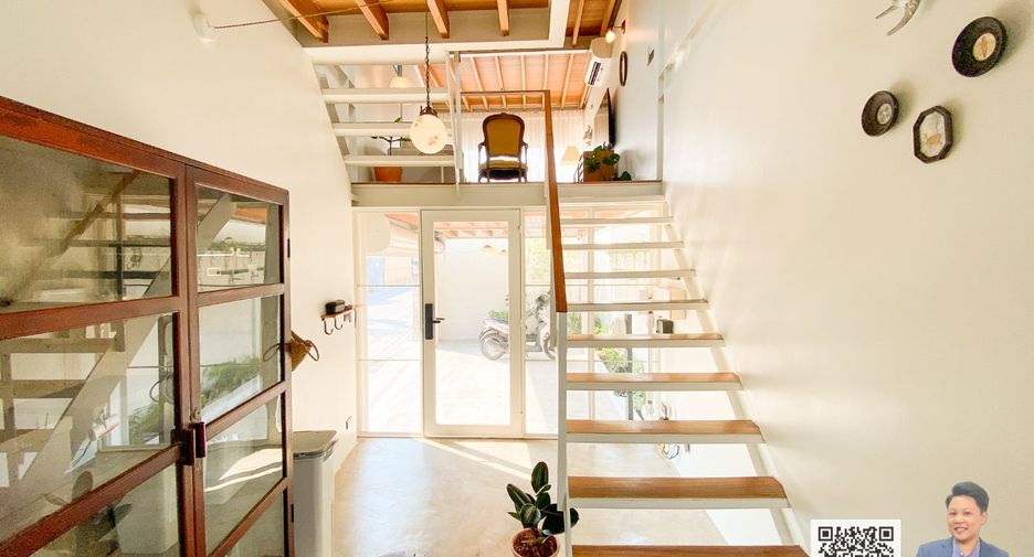 For sale 1 bed townhouse in Phaya Thai, Bangkok