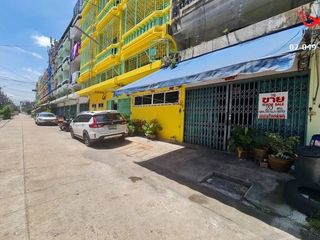 For sale 4 bed apartment in Phasi Charoen, Bangkok