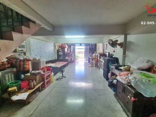 For sale 4 bed apartment in Phasi Charoen, Bangkok