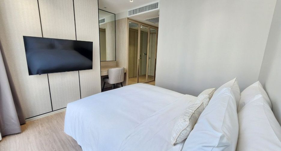 For rent 3 ベッドルーム serviced apartment in Khlong Toei, Bangkok
