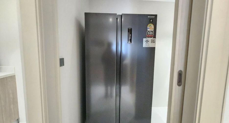 For rent 3 ベッドルーム serviced apartment in Khlong Toei, Bangkok