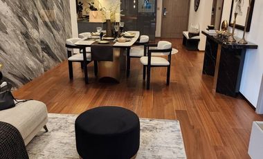 For rent 2 bed condo in Khlong Toei, Bangkok