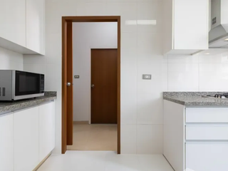 For rent 3 bed serviced apartment in Khlong Toei, Bangkok