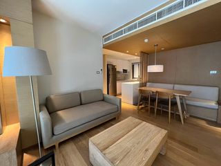 For rent 2 bed serviced apartment in Khlong Toei, Bangkok