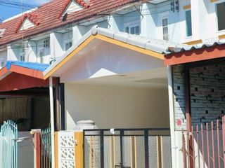 For sale 2 bed townhouse in Nong Chok, Bangkok