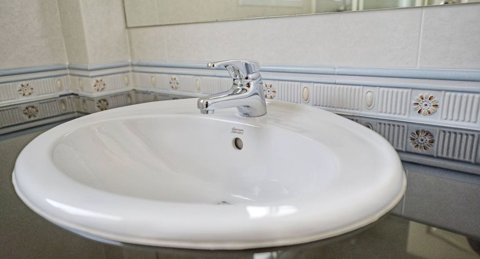 For sale 3 bedrooms house in Prawet, Bangkok