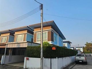 For sale 3 bed townhouse in Mueang Chiang Rai, Chiang Rai