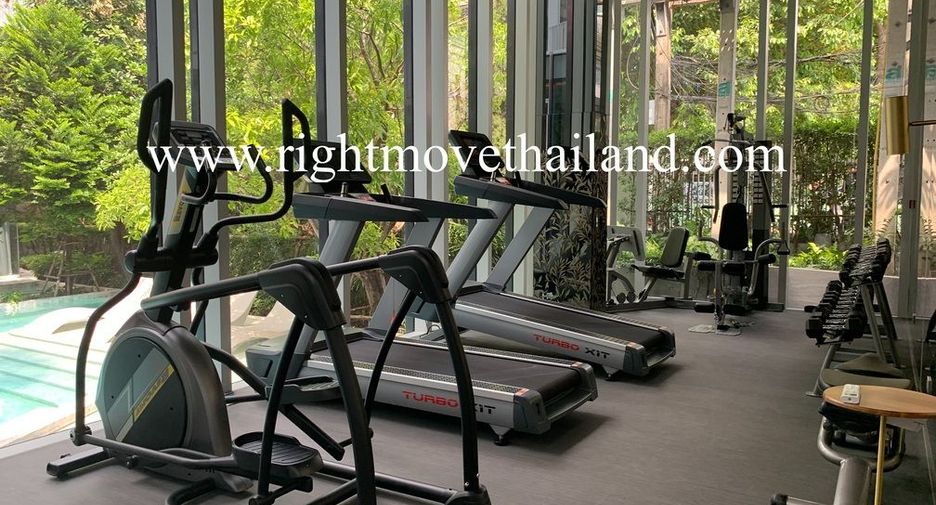 À vendre 2 chambres condo à Watthana, Bangkok