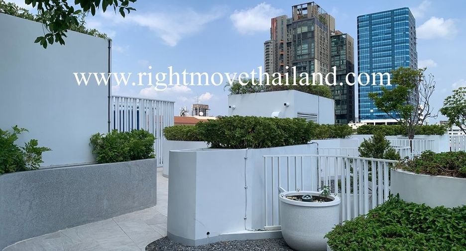 À vendre 2 chambres condo à Watthana, Bangkok