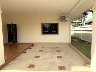Haus zur Miete mit 3 Zimmer in Bang Lamung, Chonburi