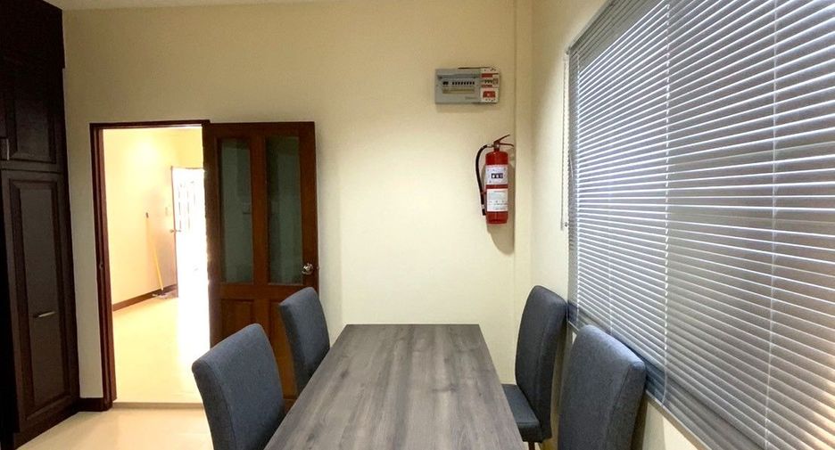 For rent 3 bedrooms house in Bang Lamung, Chonburi