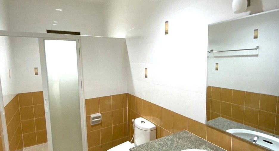 For rent 3 bedrooms house in Bang Lamung, Chonburi