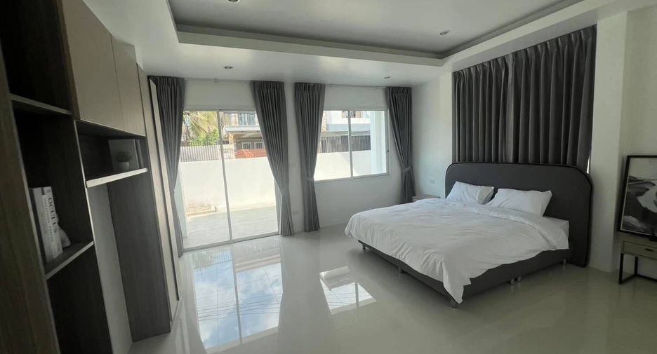 For sale 4 ベッドルーム villa in Bang Lamung, Chonburi