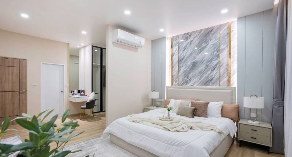 For sale 4 ベッドルーム villa in Bang Lamung, Chonburi
