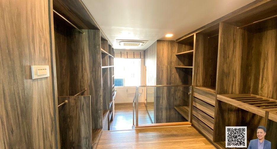ขาย 4 ห้องนอน บ้านเดี่ยว ใน วัฒนา, กรุงเทพฯ