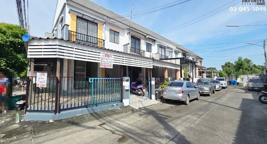 For sale 3 Beds townhouse in Lam Luk Ka, Pathum Thani