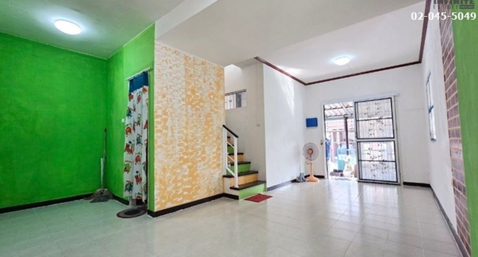For sale 3 Beds townhouse in Lam Luk Ka, Pathum Thani