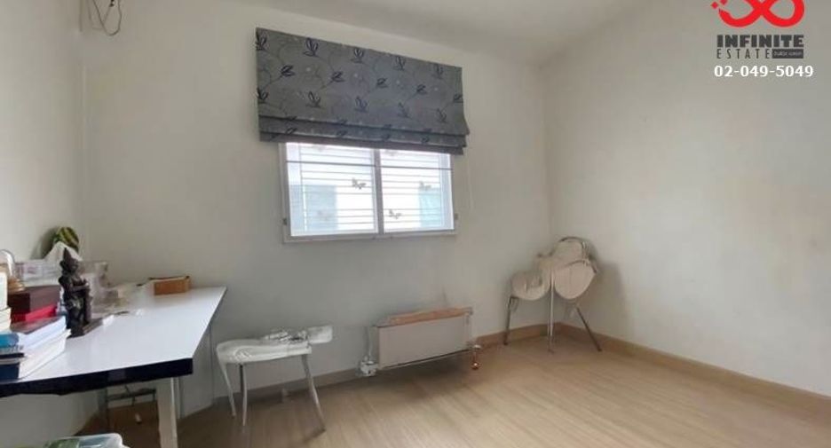 For sale 3 Beds townhouse in Lam Luk Ka, Pathum Thani