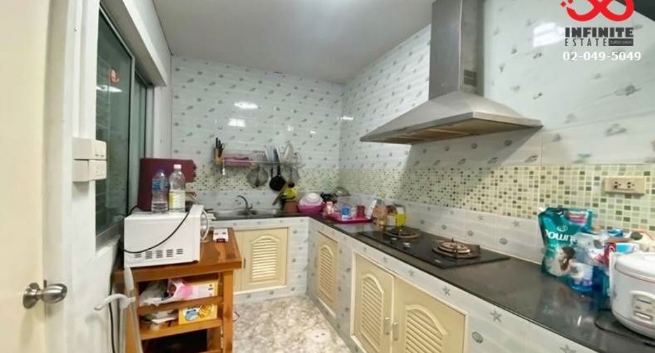 For sale 3 Beds townhouse in Lam Luk Ka, Pathum Thani