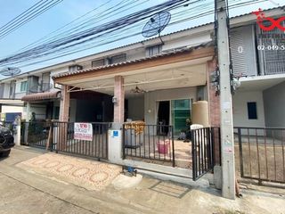 For sale 3 Beds townhouse in Lam Luk Ka, Pathum Thani