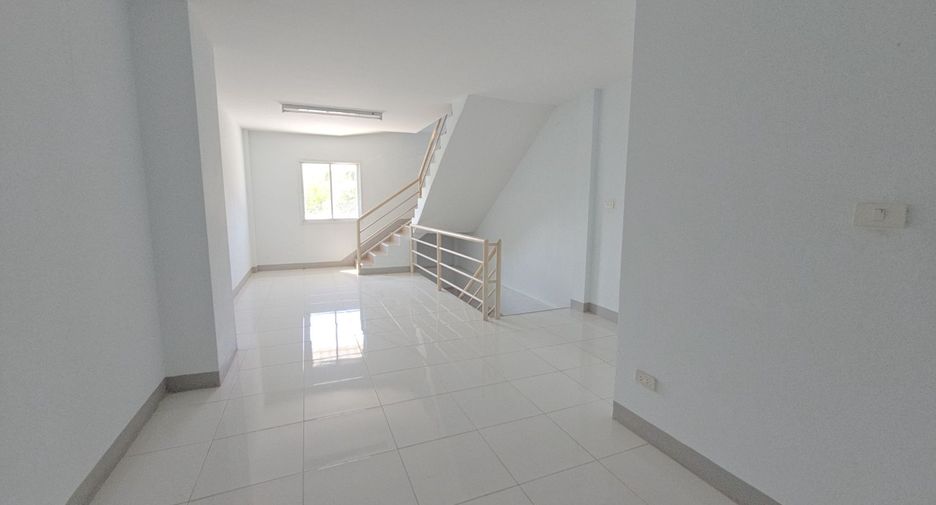 For sale 3 bedrooms retail Space in Mae Rim, Chiang Mai