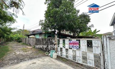 For sale 3 Beds house in Phra Khanong, Bangkok
