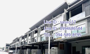 For rent 3 Beds townhouse in Lat Phrao, Bangkok
