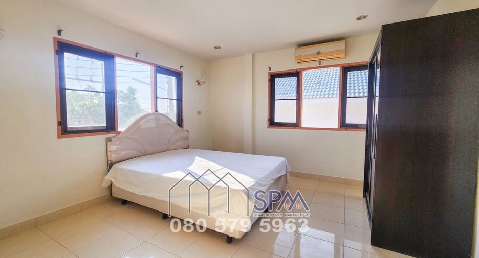 For sale 3 bedrooms villa in Hua Hin, Prachuap Khiri Khan