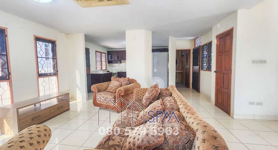 For sale 3 bedrooms villa in Hua Hin, Prachuap Khiri Khan