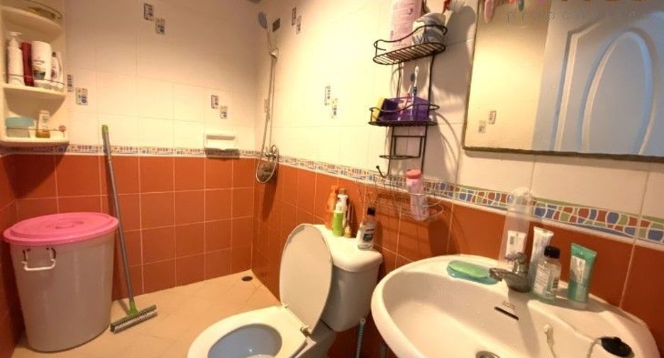 For sale 3 bedrooms townhouse in Prawet, Bangkok