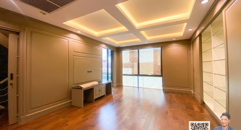 Casa adosada en venta de 3 habitaciones en Watthana, Bangkok