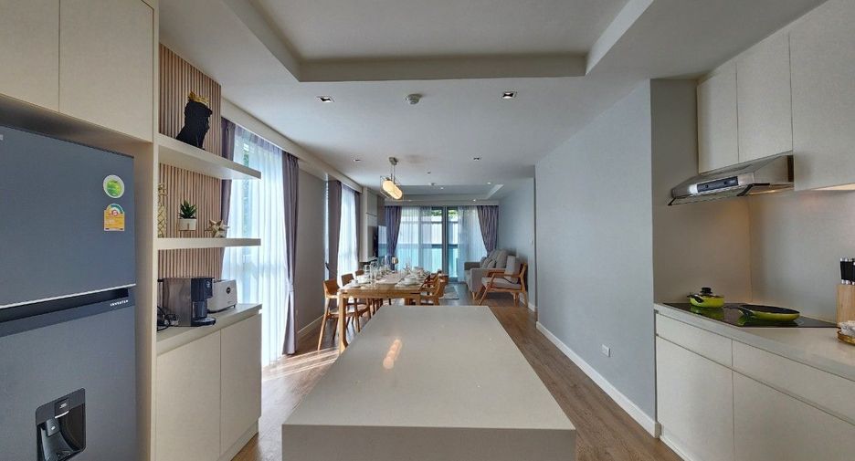 For rent 2 bedrooms apartment in Khlong Toei, Bangkok