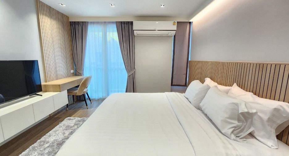For rent 2 bedrooms apartment in Khlong Toei, Bangkok