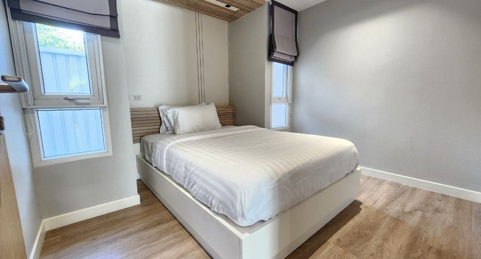 For rent 2 bedrooms apartment in Khlong Toei, Bangkok